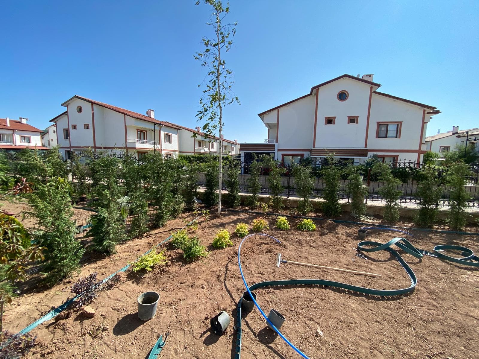 Modern Villa Bahçe Tasarımı - Görsel 4